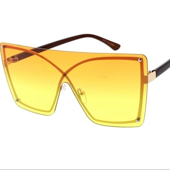 Aviator sunglasses. Retro Flat frame. Orange and yellow ombré. NWT